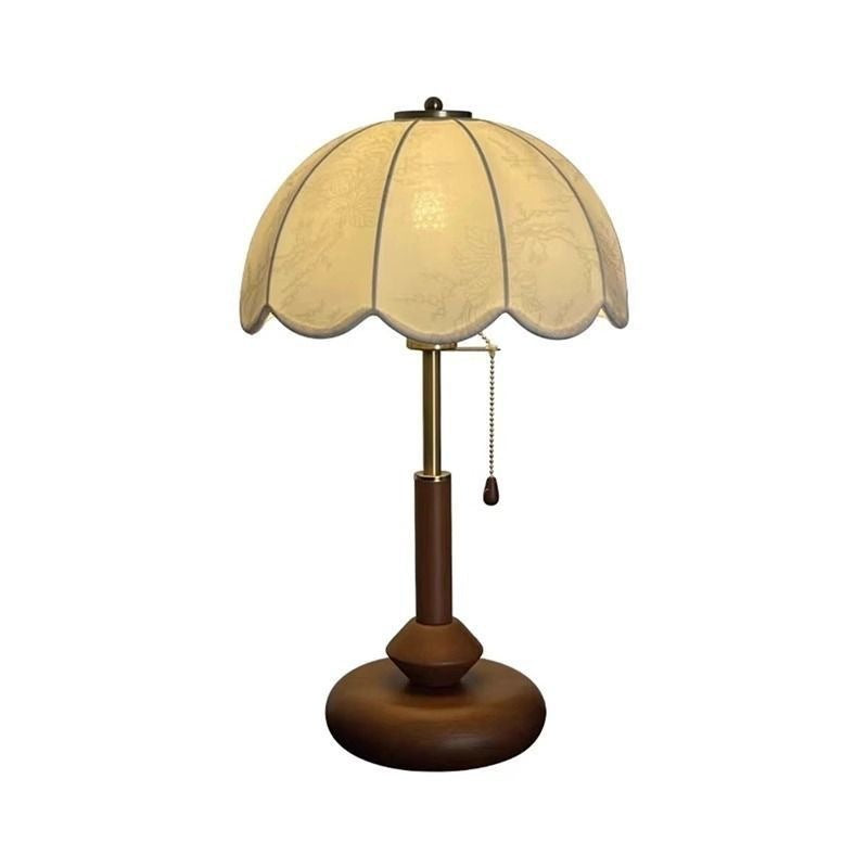 Natural wood color vintage style table lamp, French retro wabi-sabi style decorative bedroom bedside table study room high-end ambient light